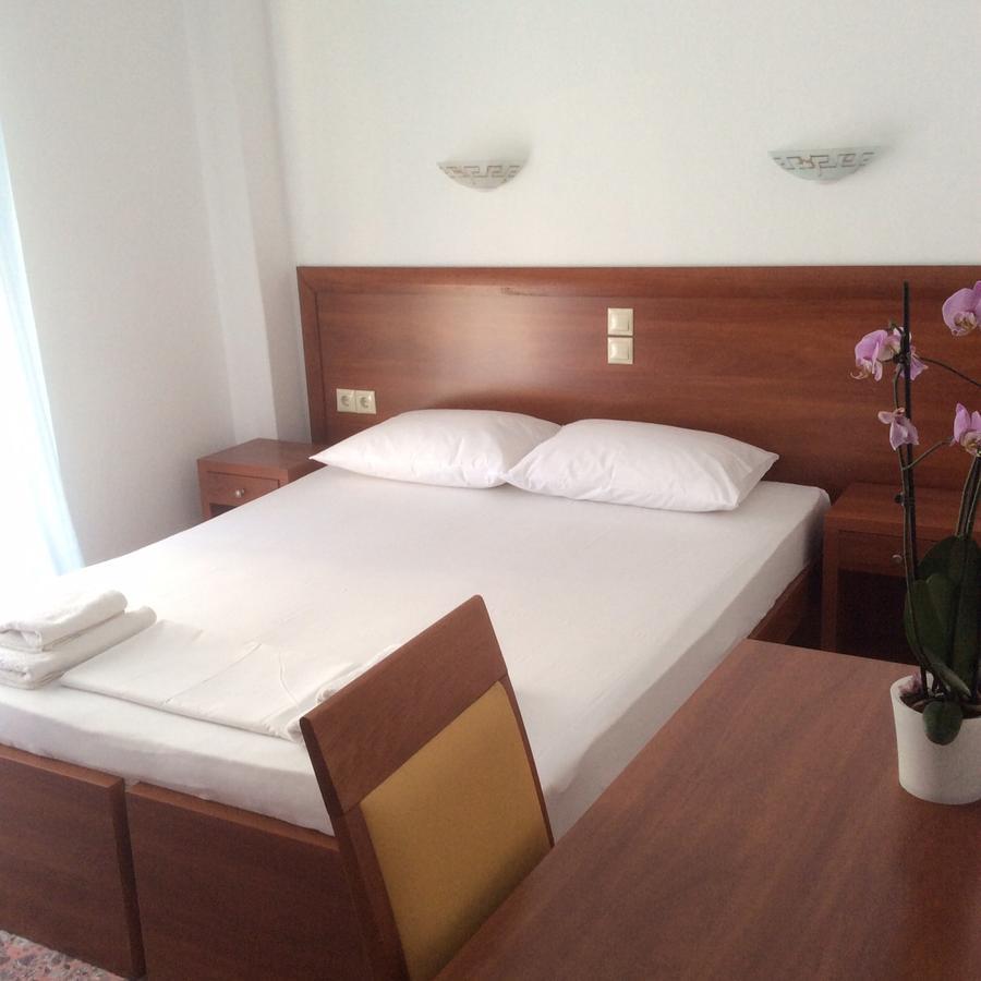 Natalie Apartments เนโอสมาร์มาราส ภายนอก รูปภาพ